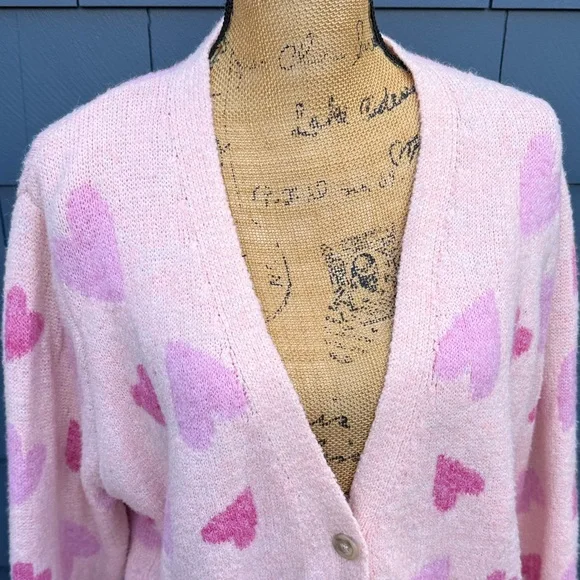 cupcakes & cashmere Pink Heart Cardigan large soft - Picture 2 of 9